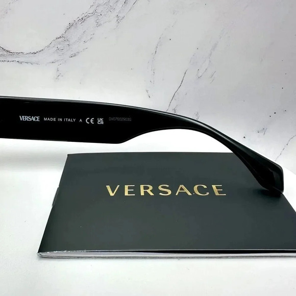 VERSACE Sunglasses Black Medusa Gold Logo Limited Edition Italy 100% Authentic - Picture 8 of 16